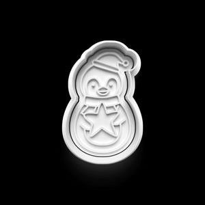 Pinguin Keks Ausstecher mit Stern, ideal für winterliche Plätzchen und Weihnachtsbäckerei. Perfekt für festlichen Backspaß!