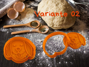 Hunde Keks-Ausstecher in orange, umgeben von Teig und Kochutensilien, perfekt für Hundeliebhaber.