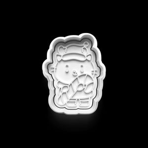 Weihnachtlicher Katzen-Keks-Ausstecher mit Süßigkeiten, perfekt für festliche Plätzchen und DIY-Weihnachtsbacken.